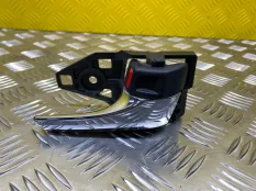 Ручка двери внутренняя передняя правая Toyota Hilux (2005-2015) 2010 692050D070