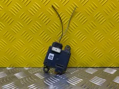 Моторчик заслонки печки Toyota Hilux (2015-2021) 2017 894600K010 2.4 D 2GDFTV