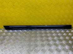 Молдинг двери передней правой Chrysler Pacifica I (2003-2008) 2004 OUA98TRMAA 3.5 I EGN