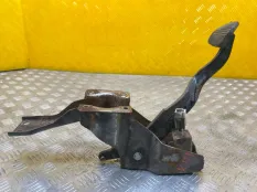 Педаль тормоза Nissan CABSTAR V (2006-2014) 2007 46520MB400 ГРУЗОВОЙ 2.5 D YD25DDTI