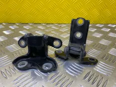 Петля двери задней левой Lexus LX 570 (2007-2022) 2010 6875060080 5.7 I 3URFE