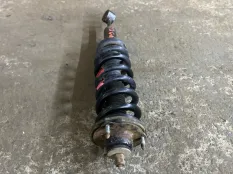 Амортизатор передний правый Toyota Land Cruiser Prado 150 (2009-2023) 2014 4851060250 3.0 D 1KDFTV