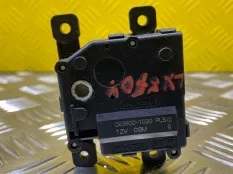 Моторчик заслонки печки Lexus LX 570 (2007-2022) 2010 0638001030 5.7 I 3URFE