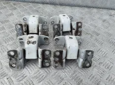 Петля двери к-кт ISUZU Elf VI (2014-2023) 2016 8981913020 ГРУЗОВОЙ 3.0 D 4JJ1