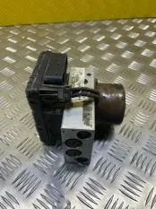 Блок ABS Chrysler PT Cruiser 2000-2010 2002 05033150AA 2000-2010 2.4 I EDZ