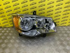 Фара правая Dodge Caravan V (2007-2020) 2014 5113340AD