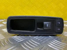 Кнопка стеклоподъемника переднего правого Dodge RAM IV (2008-2019) 2015 68110865AA ПИКАП 5.7 I EZH