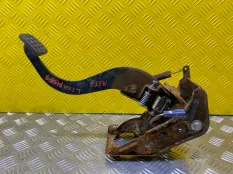 Педаль тормоза Mitsubishi L200 (2006-2015) 2008 2.5 D 4D56