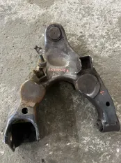 Рычаг передний нижний левый Toyota Land Cruiser (100) 1998-2007 2000 4864060010 4.2 D 1HDFTE