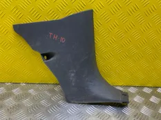 Обшивка стойки передней правой Toyota Hilux (2005-2015) 2013 621110K010 2.5 D 2KDFTV