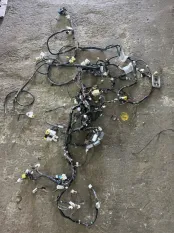 Проводка салона Toyota Hilux (2005-2015) 2013 821710K421 2.5 D 2KDFTV
