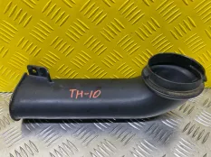Патрубок воздушного фильтра Toyota Hilux (2005-2015) 2013 177510L010 2.5 D 2KDFTV