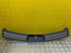 Накладка замка багажника Chrysler Pacifica I (2003-2008) 2004 TW36XDVAC 3.5 I EGN