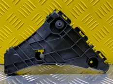 Крепление бампера переднего Toyota Tundra II (2006-2022) 2017 521150C110