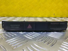Кнопка аварийной сигнализации Mitsubishi L200 (2015-2022) 2015 8002B517 ПИКАП 2.4 D 4N15