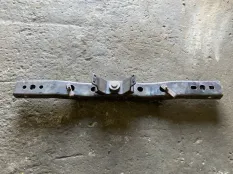 Балка под КПП Toyota Hilux (2005-2015) 2013 512030K090 2.5 D 2KDFTV