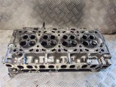 Головка блока цилиндров Toyota Land Cruiser 200 (2008-2021) 2009 4.5 D 1VDFTV