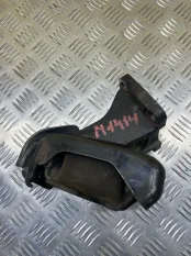Подушка крепления двигателя Toyota Hilux (2015-2021) 2019 123610L020 2.4 D 2GDFTV