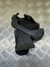 Подушка крепления двигателя Toyota Hilux (2015-2021) 2019 1236130170 2.4 D 2GDFTV