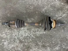 Полуось передняя левая (приводной вал, ШРУС) Nissan Navara (D40) 2004-2015 2008 39100EB310 2.5 D YD25DDTI