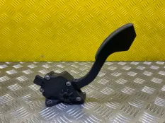 Педаль газа Toyota Rav 4 (XA30) (2005-2014) 2009 7811042010 3.5 I 2GRFE