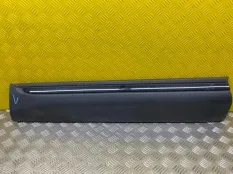 Накладка двери передней левой Land Rover Range Rover Evoque I (2011-2018) 2015 BJ3221065BD 2.2 D