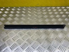 Молдинг стекла заднего Volkswagen Amarok (2010-2016) 2012 2H7839472A 2.0 D CDCA