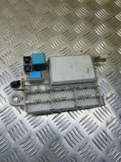 Блок предохранителей Toyota Hilux (2005-2015) 2013 827300K060 ПИКАП 3.0 D 1KDFTV