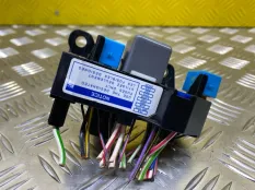 Блок предохранителей Toyota Hilux (2005-2015) 2013 90987T2002 ПИКАП 3.0 D 1KDFTV