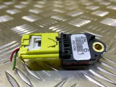 Датчик удара Toyota Hilux (2005-2015) 2013 8983104020 ПИКАП 3.0 D 1KDFTV