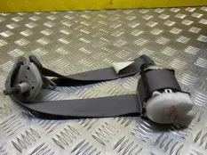 Ремень безопасности Toyota Hilux (2005-2015) 2013 7L7930 2.5 D 2KDFTV