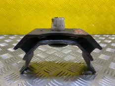 Подушка крепления КПП Toyota Hilux (2005-2015) 2013 123710L120 ПИКАП 3.0 D 1KDFTV