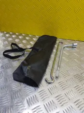 Набор инструментов штатный Toyota Rav 4 (CA40) (2012-2019) 2013 0912010040 2.0 D 1ADFTV