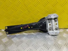 Кронштейн радиатора Mitsubishi L200 (2015-2022) 2017 5901A006 ПИКАП 2.4 D 4N15