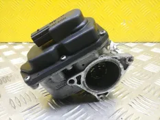 Заслонка дроссельная Volkswagen Passat CC I (2008-2017) 2009 03L131501E 2.0 D