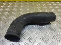 Патрубок воздушного фильтра Toyota Rav 4 (CA40) (2012-2019) 2013 1734326110 2.0 D 1ADFTV