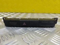 Кнопка аварийной сигнализации Mitsubishi L200 (2015-2022) 2019 8002B517