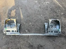 Передняя панель крепления облицовки (телевизор) Nissan Navara (D40) 2004-2015 2012 F25005X0MA ПИКАП 2.5 D YD25DDTI