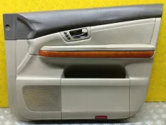 Обшивка двери передняя правая Lexus RX 300 (2003-2008) 2003 6761048270 ВНЕДОРОЖНИК 3.0 I 1MZFE