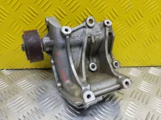 Кронштейн компрессора кондиционера Toyota Land Cruiser Prado 150 (2009-2023) 2012 8843125290 2.7 I 2TRFE