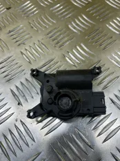 Моторчик заслонки печки Volkswagen Amarok (2010-2016) 2012 52411483R06 ПИКАП 2.0 D