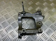 Кронштейн компрессора кондиционера Toyota Land Cruiser Prado 150 (2009-2023) 2019 8843160330 2.8 D 1GDFTV