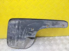 Брызговик передний правый Toyota Hilux (2005-2015) 2010 766210K110 ПИКАП 2.5 D 2KDFTV