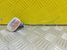 Повторитель передний правый Toyota Hilux (2005-2015) 2010 8173102060 ПИКАП 2.5 D 2KDFTV