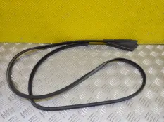 Уплотнитель двери передней правой Land Rover Range Rover Sport I 2005-2013 2010 5H2251134A 3.0 D SDV6
