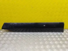 Молдинг двери передней правой Toyota Rav 4 (XA50) (2018-н.в.) 2023 7507342050 2.5 I A25AFXS