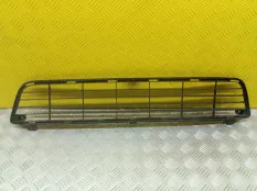 Решетка в бампер Toyota Hilux (2005-2015) 2015 531120K060 ПИКАП 2.5 D 2KDFTV