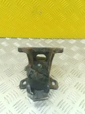 Подушка крепления двигателя Toyota Hilux (2005-2015) 2015 1236130150 ПИКАП 2.5 D 2KDFTV