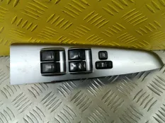 Блок управления стеклоподъемниками Toyota Hilux (2005-2015) 2015 848200K062 ПИКАП 2.5 D 2KDFTV