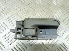 Ручка двери внутренняя задняя правая Toyota Hilux (2005-2015) 2011 692050D070 ПИКАП 2.5 D 2KDFTV